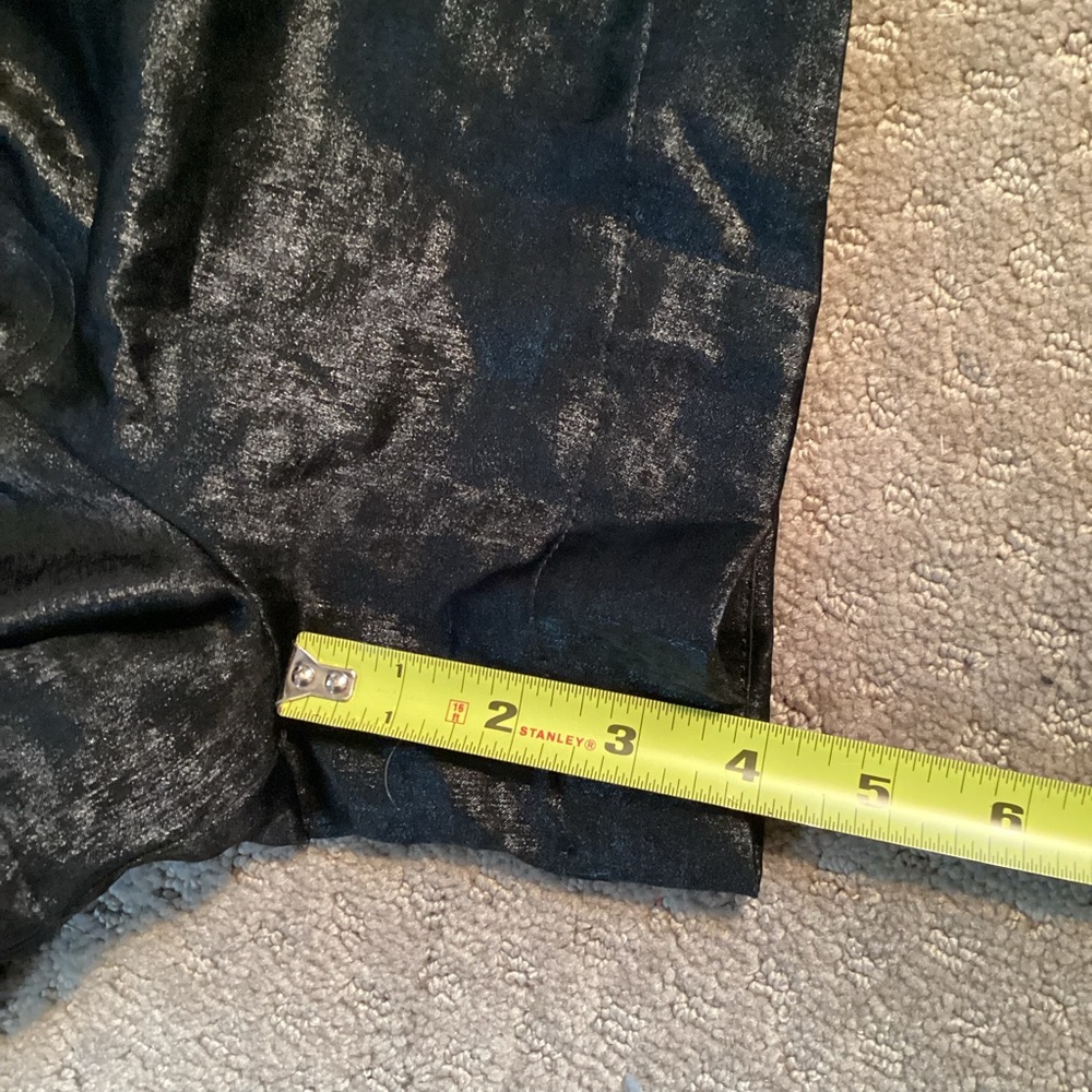 a new day Black metallic high rise, elastic waist shorts, 4” inseam, Med - Picture 5 of 9